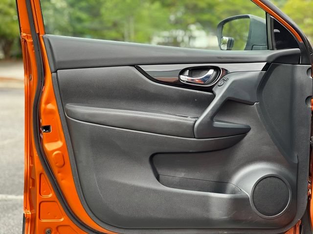 Used 2022 Nissan Rogue Sport SV FWD image 10