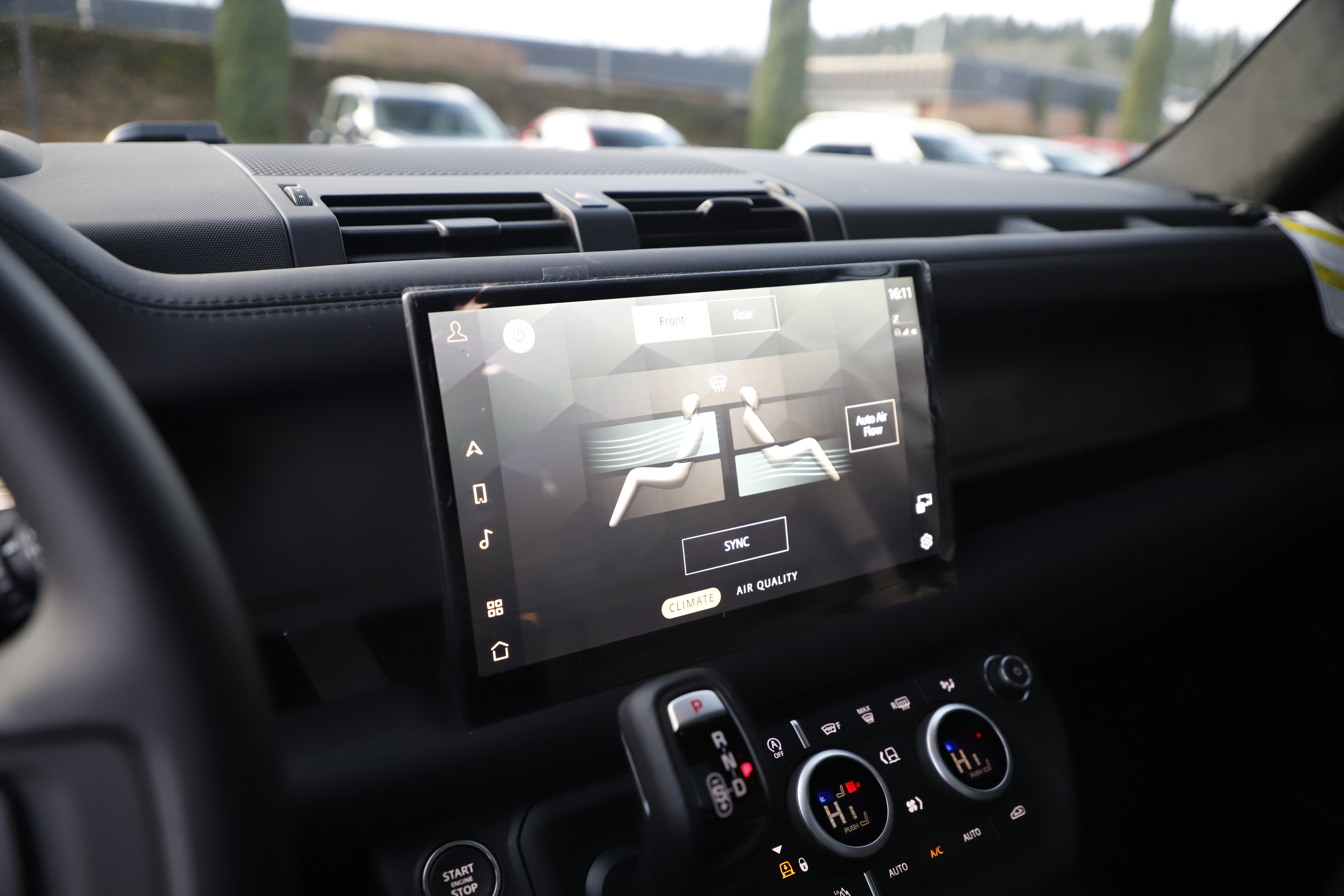 New 2025 Land Rover Defender 110 X AWD/4WD image 16