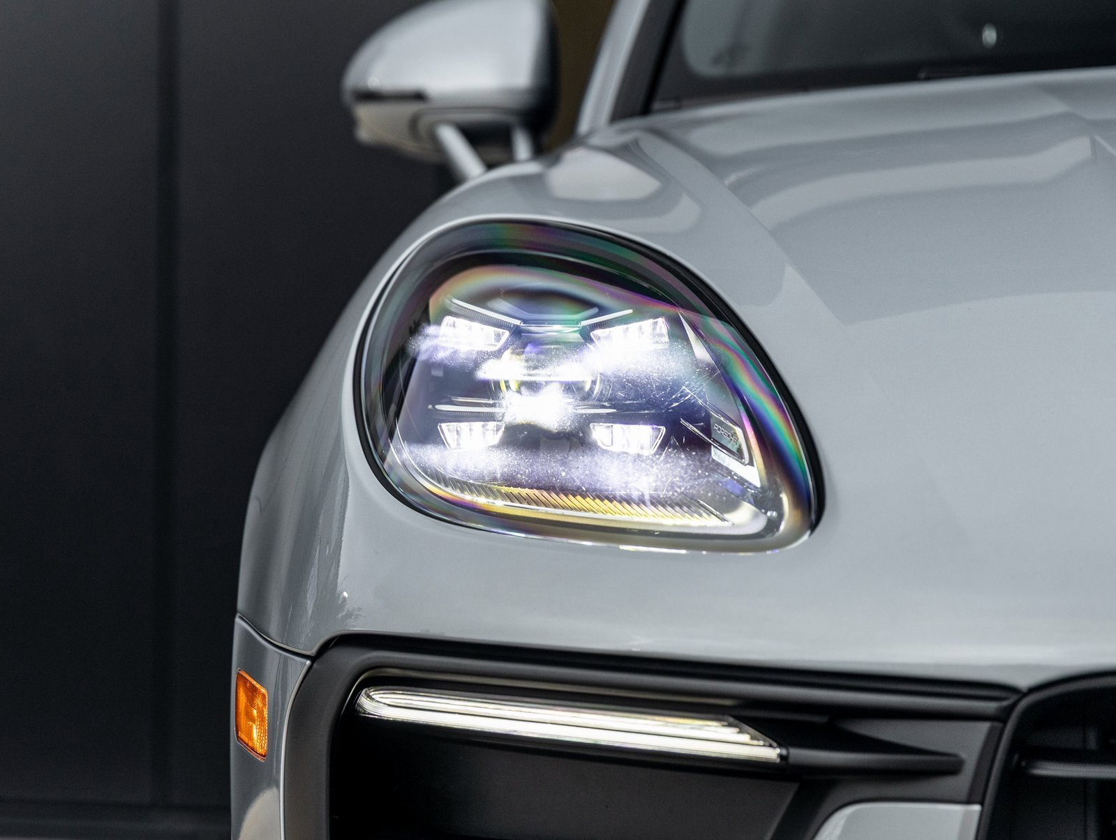 Used 2025 Porsche Macan image 18