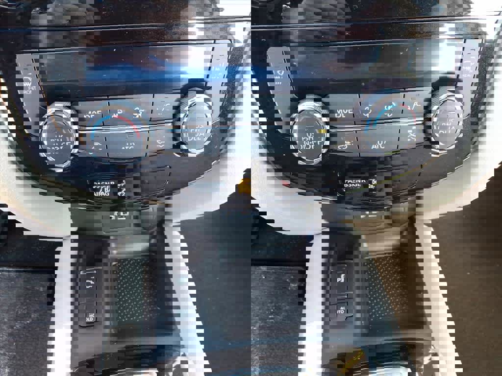 Certified 2022 Nissan Rogue Sport SV w/ Technology Package image 20