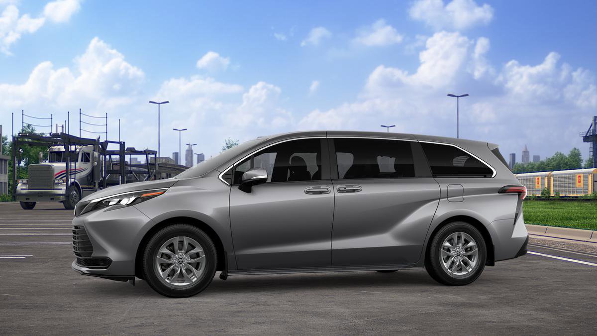 New 2026 Toyota Sienna LE AWD/4WD image 5