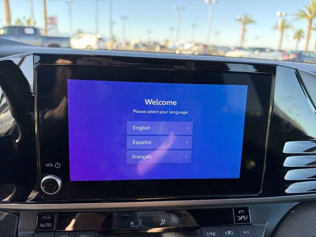 Used 2025 Toyota Camry SE FWD image 20