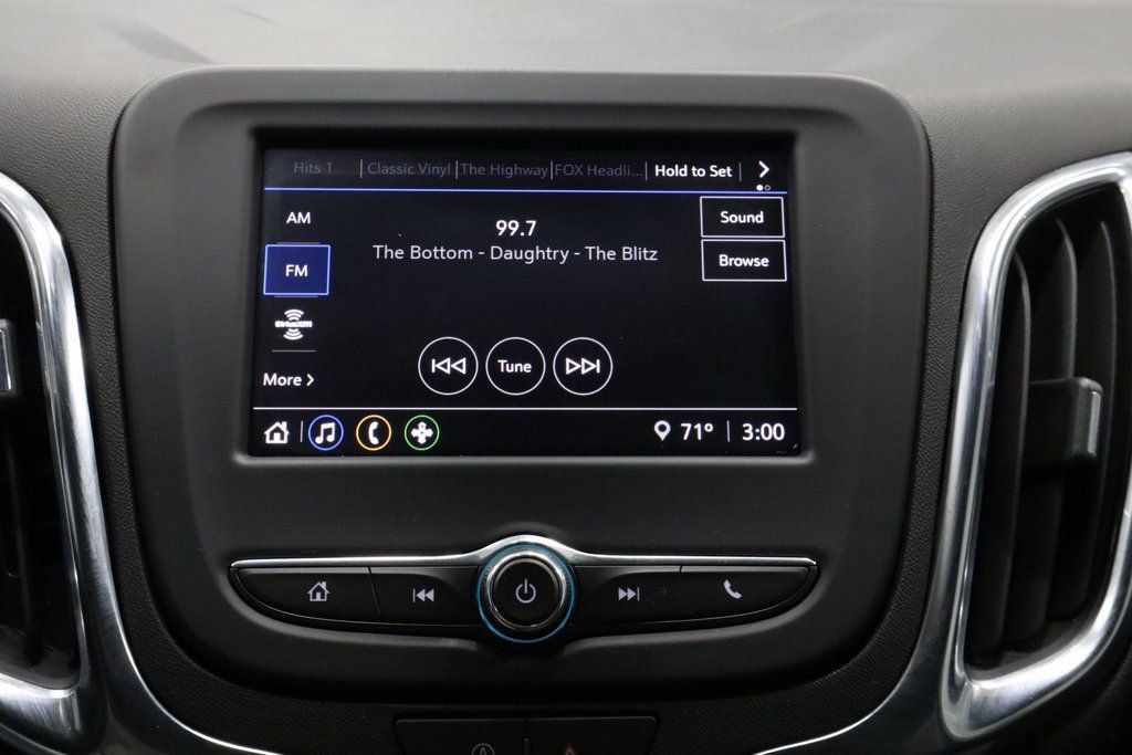 Used 2024 Chevrolet Equinox LT image 2