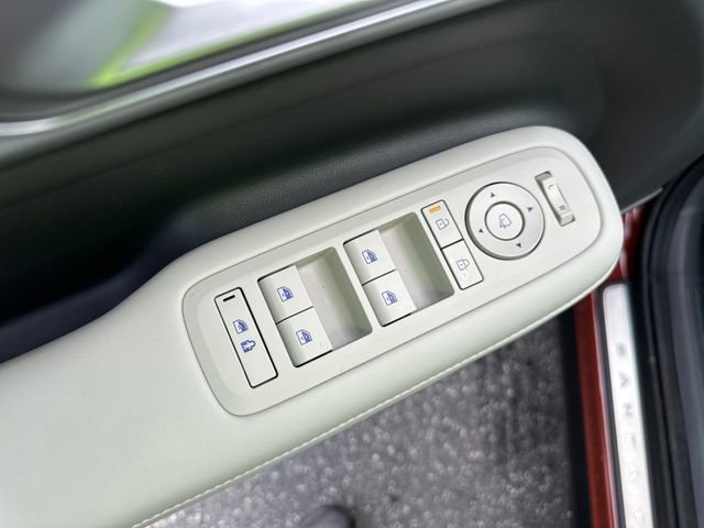 Used 2025 Hyundai Santa Fe Calligraphy image 12