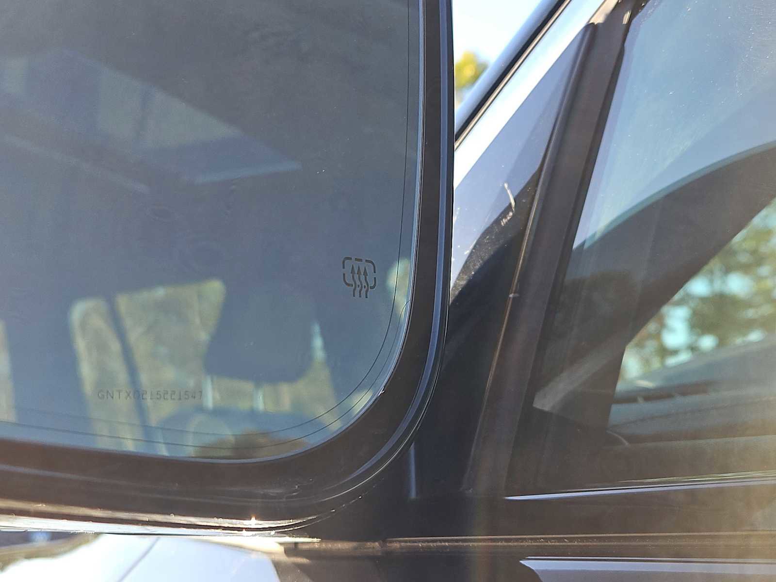 Used 2022 Jeep Grand Cherokee Overland w/ Luxury Tech Group IV image 27