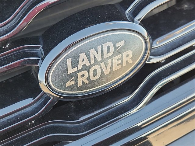 Used 2020 Land Rover Range Rover Sport SVR image 32