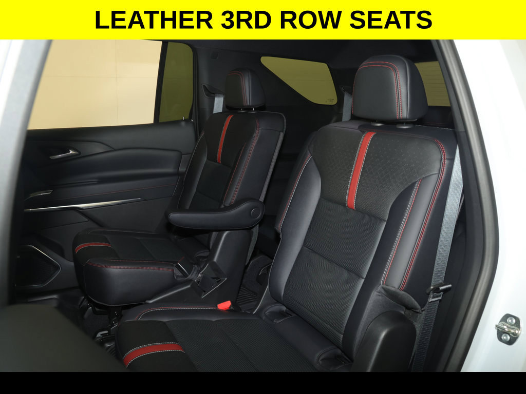 Certified 2026 Chevrolet Traverse RS w/ LPO, Floor Liner Package AWD/4WD image 13