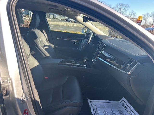 Used 2018 Volvo S90 T5 Momentum w/ Convenience Package image 15