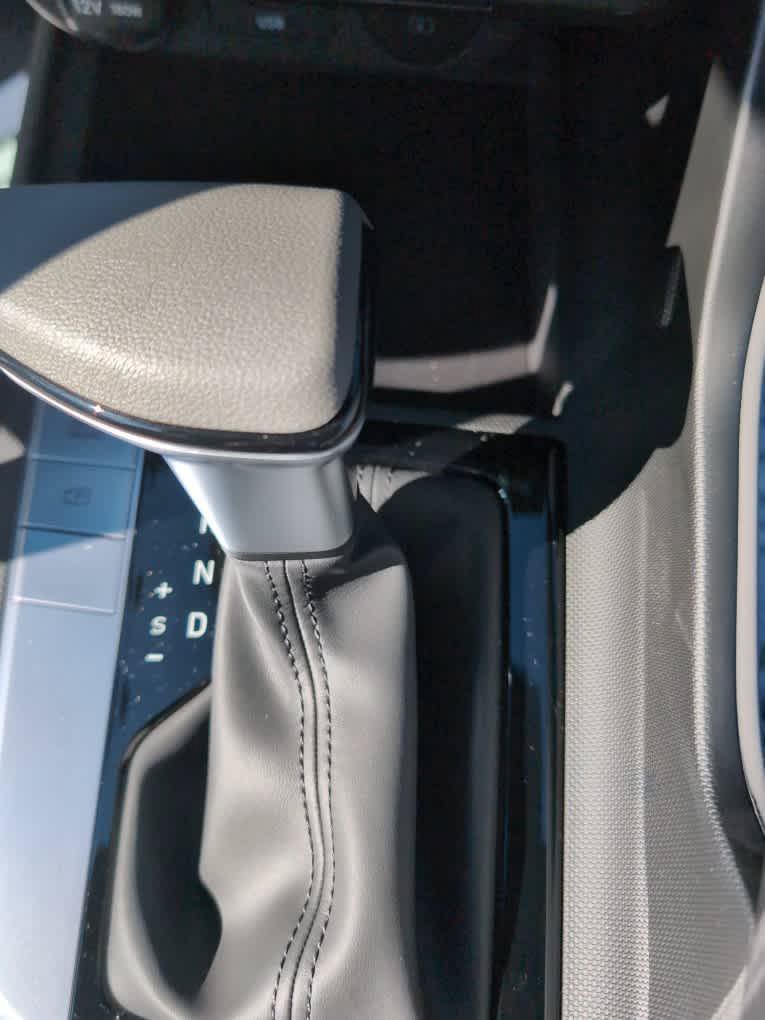 New 2026 Hyundai Elantra SE FWD image 25