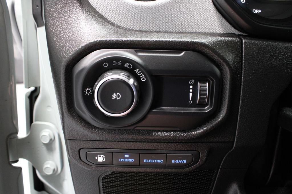 Used 2024 Jeep Wrangler Unlimited AWD/4WD image 26