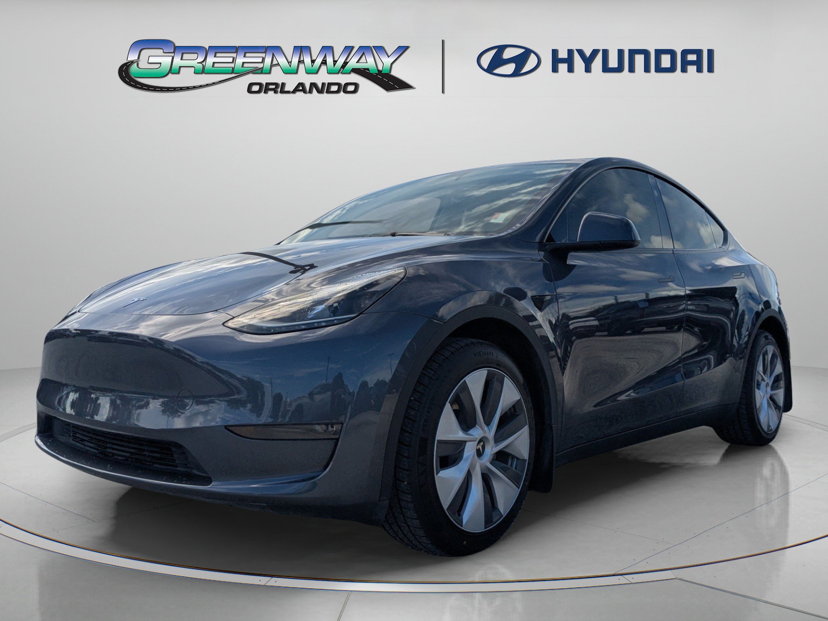 Used 2023 Tesla Model Y Long Range AWD/4WD image 4
