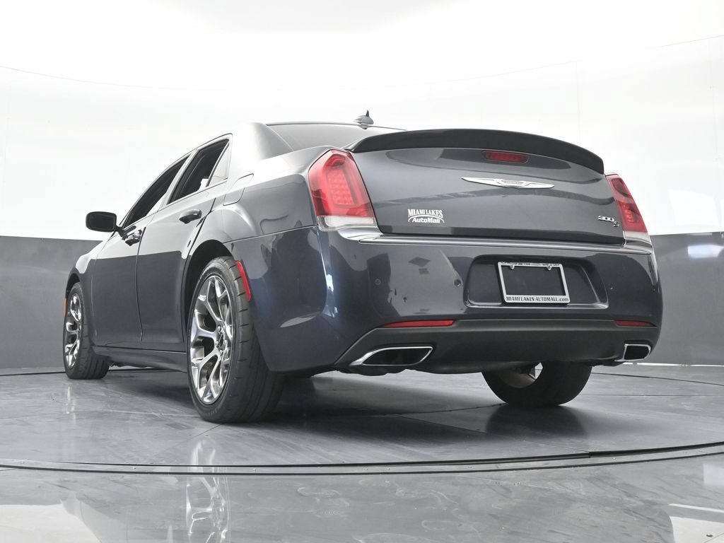 Used 2018 Chrysler 300 S w/ 300S Premium Group RWD image 59