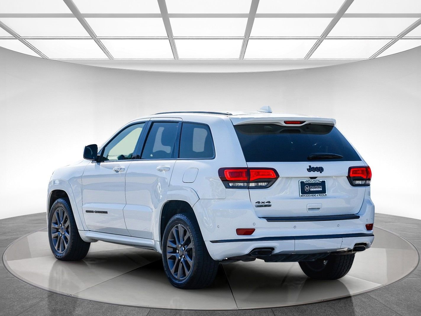 Used 2018 Jeep Grand Cherokee High Altitude image 2