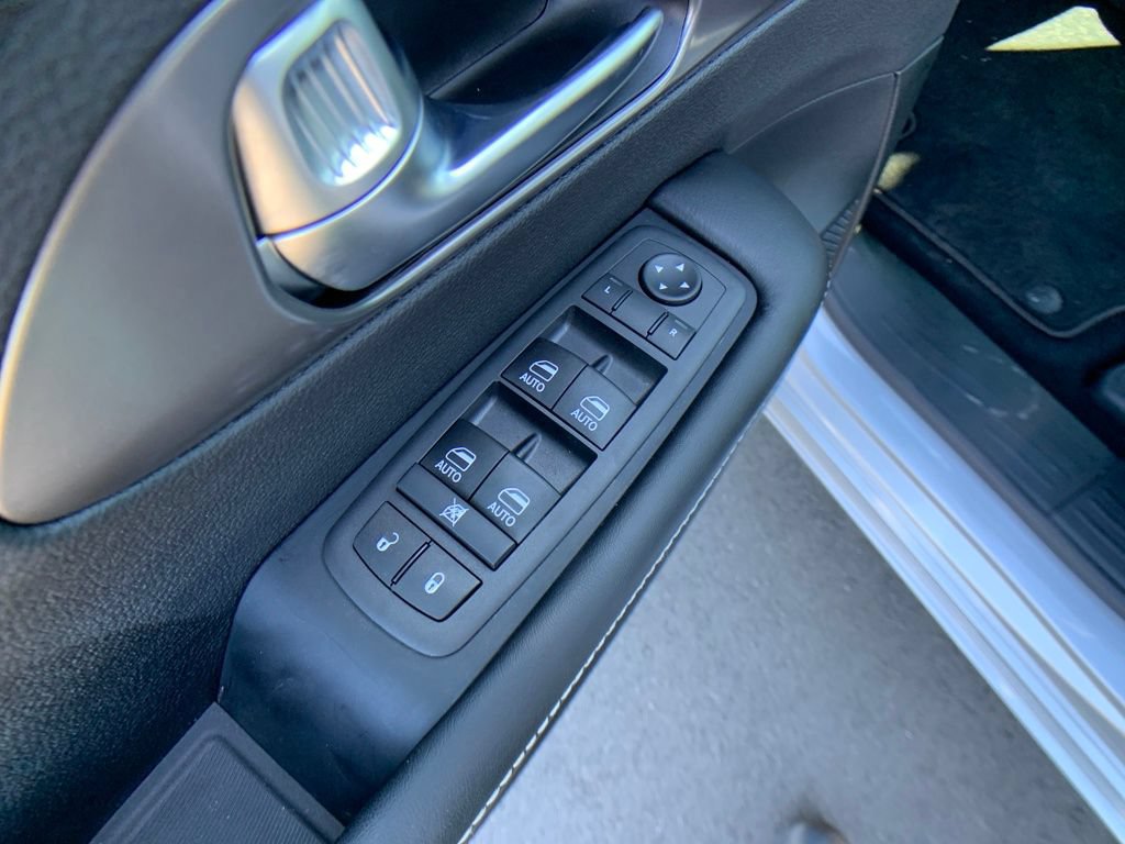 New 2026 Chrysler Voyager LX FWD image 11