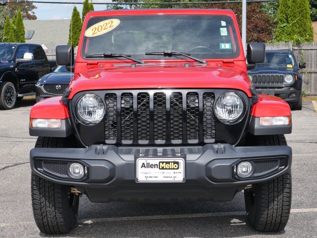 Used 2022 Jeep Gladiator Willys image 2