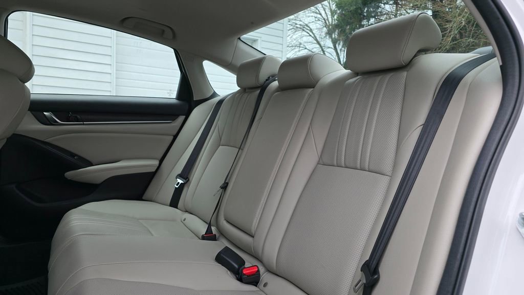 Used 2021 Honda Accord EX-L image 17