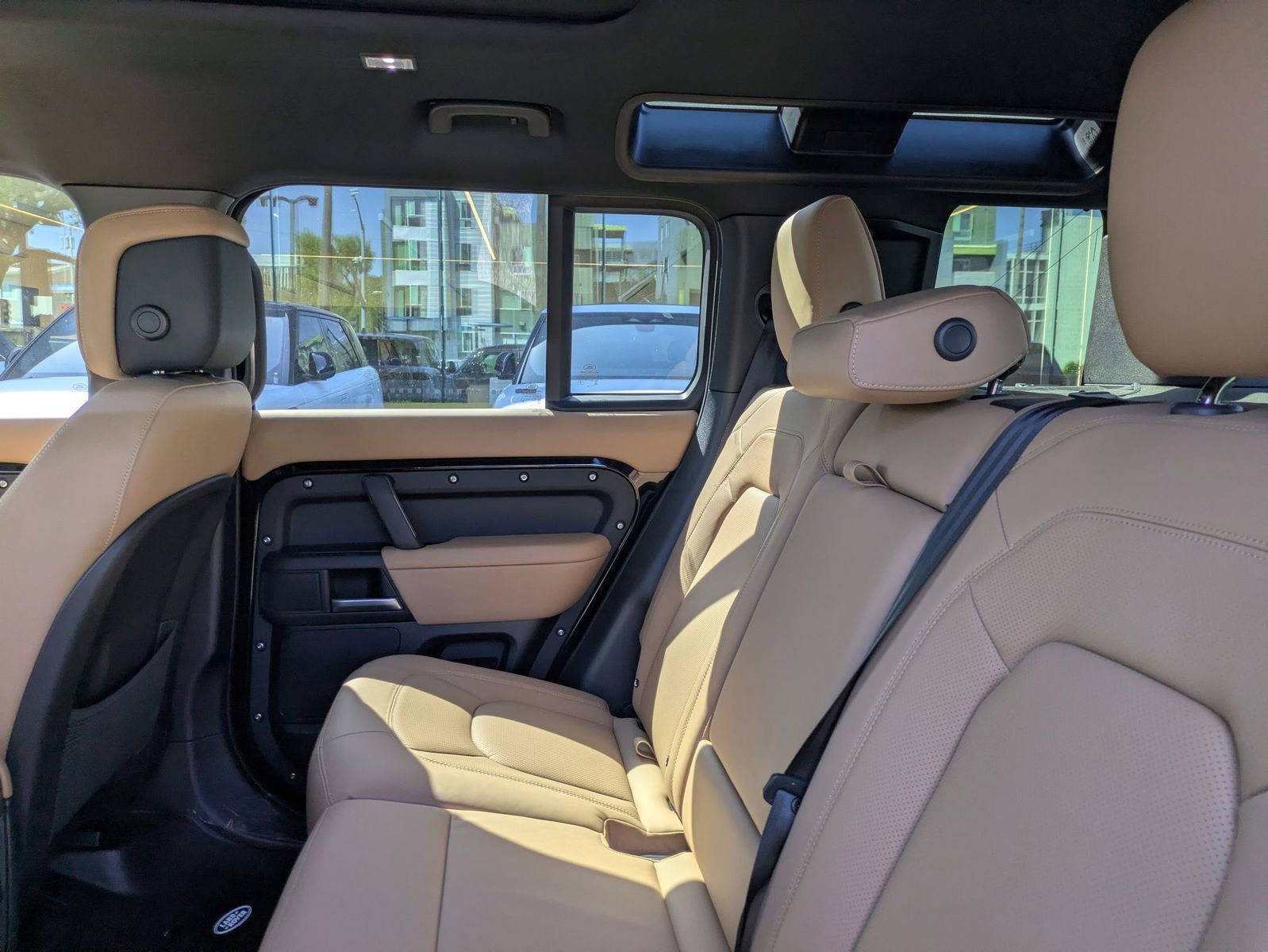 New 2026 Land Rover Defender 110 X-Dynamic SE AWD/4WD image 30