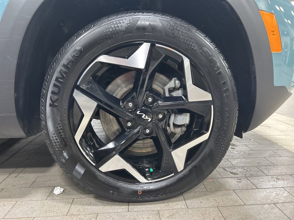 Certified 2025 Kia Seltos EX image 26