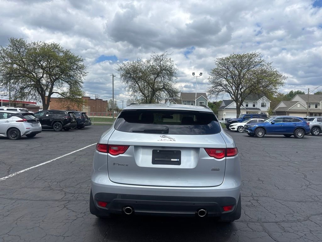 Used 2018 Jaguar F-PACE R-Sport AWD/4WD image 7