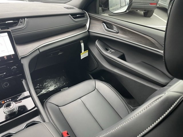 New 2025 Jeep Grand Cherokee L Limited image 58
