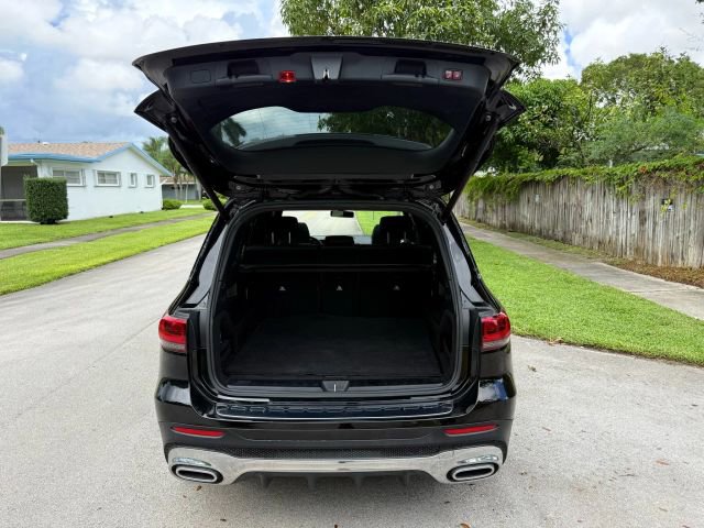 Used 2021 Mercedes-Benz GLB 250 image 17