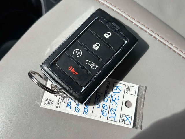 Used 2022 Jeep Grand Cherokee Overland w/ MOPAR Finishing Package AWD/4WD image 29