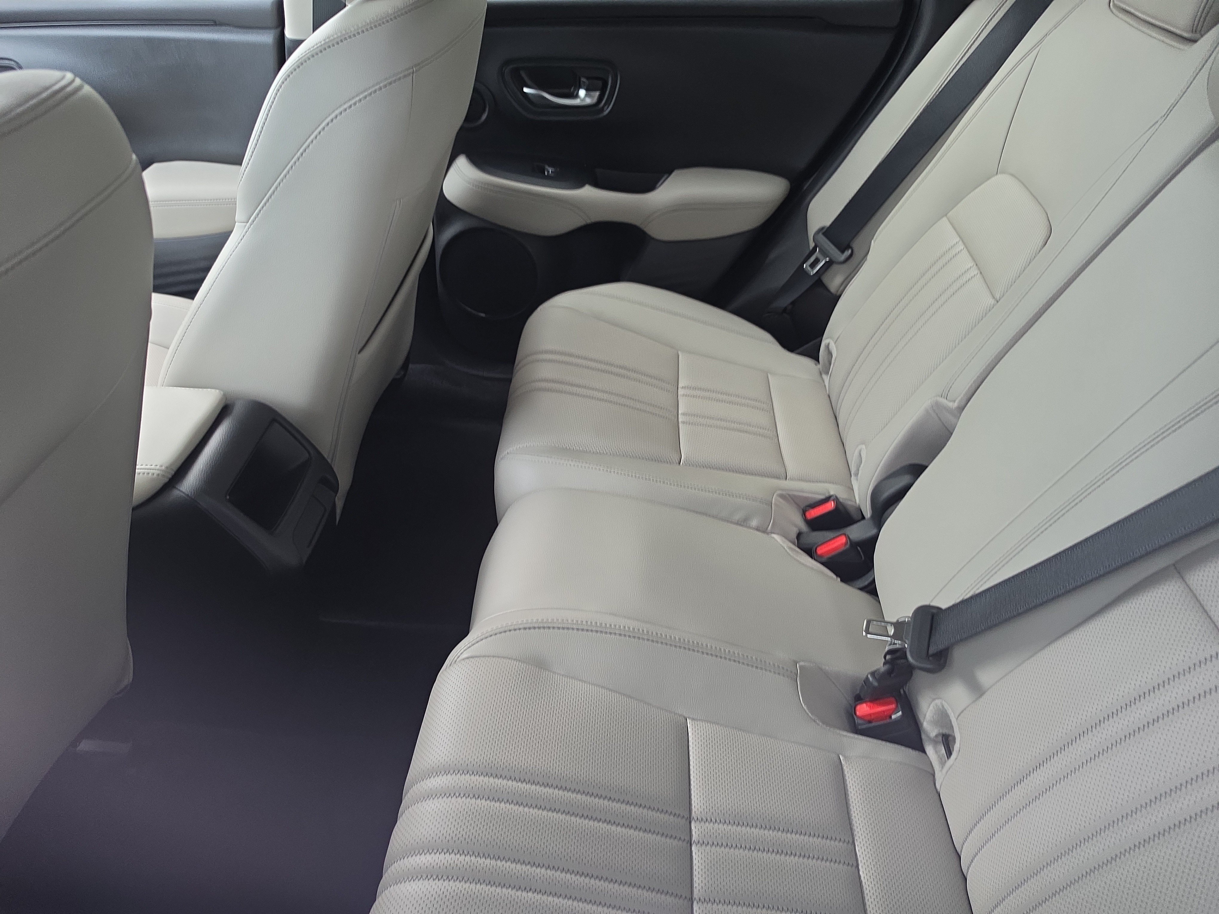 Certified 2024 Honda HR-V EX-L image 10