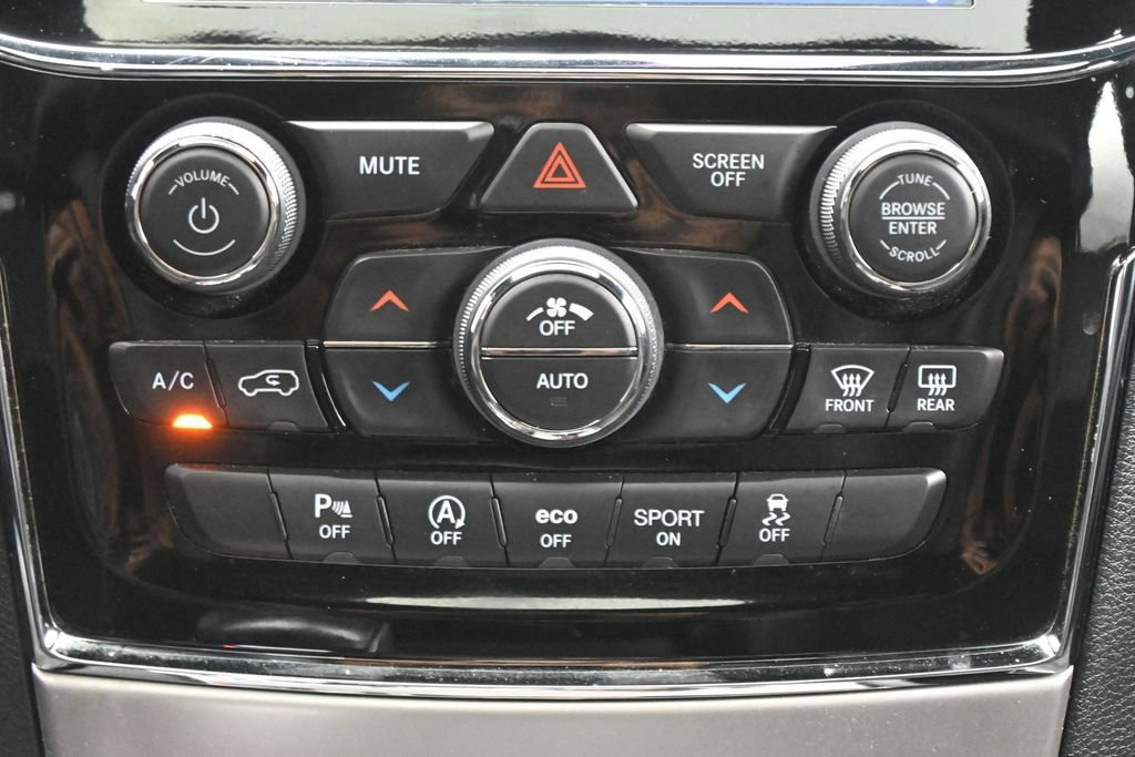 Used 2021 Jeep Grand Cherokee Laredo X AWD/4WD image 20