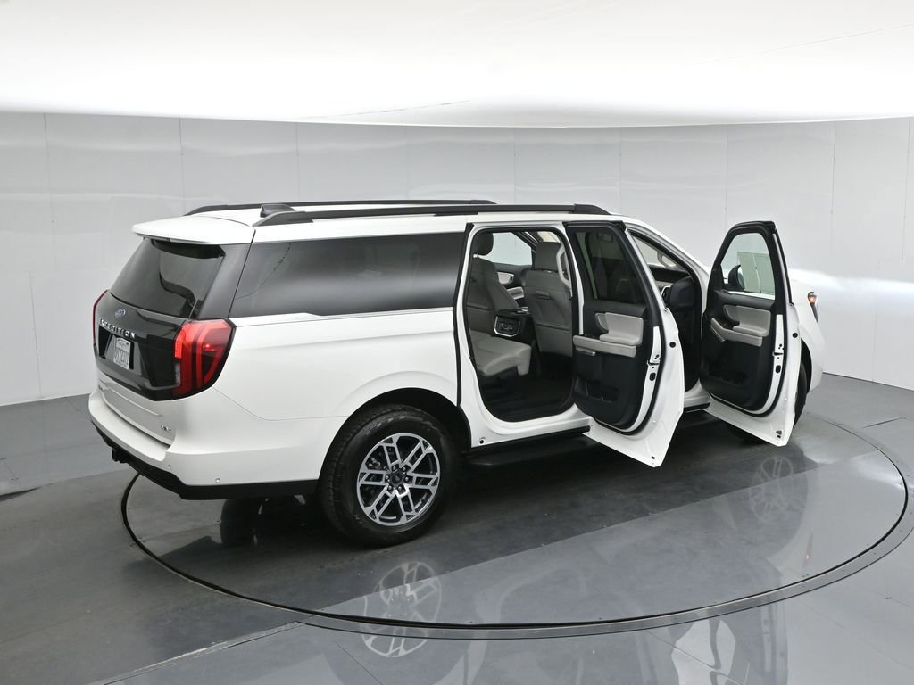 Used 2025 Ford Expedition Max Active image 46