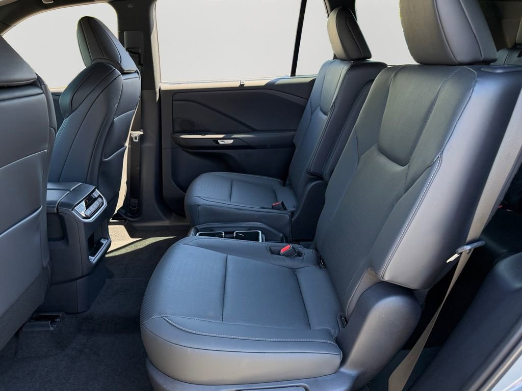 New 2026 Lexus TX 500h AWD image 9