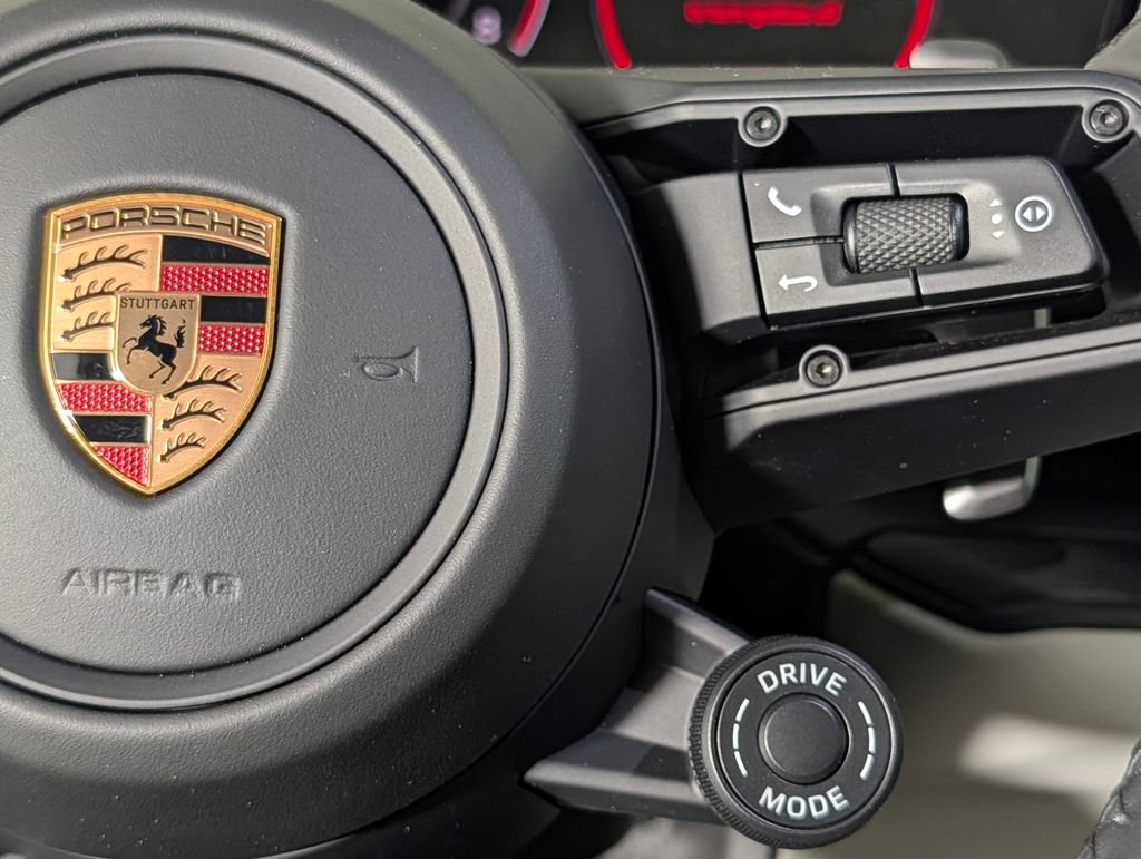 New 2026 Porsche Cayenne GTS AWD/4WD image 39