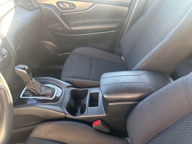 Used 2020 Nissan Rogue Sport S image 12