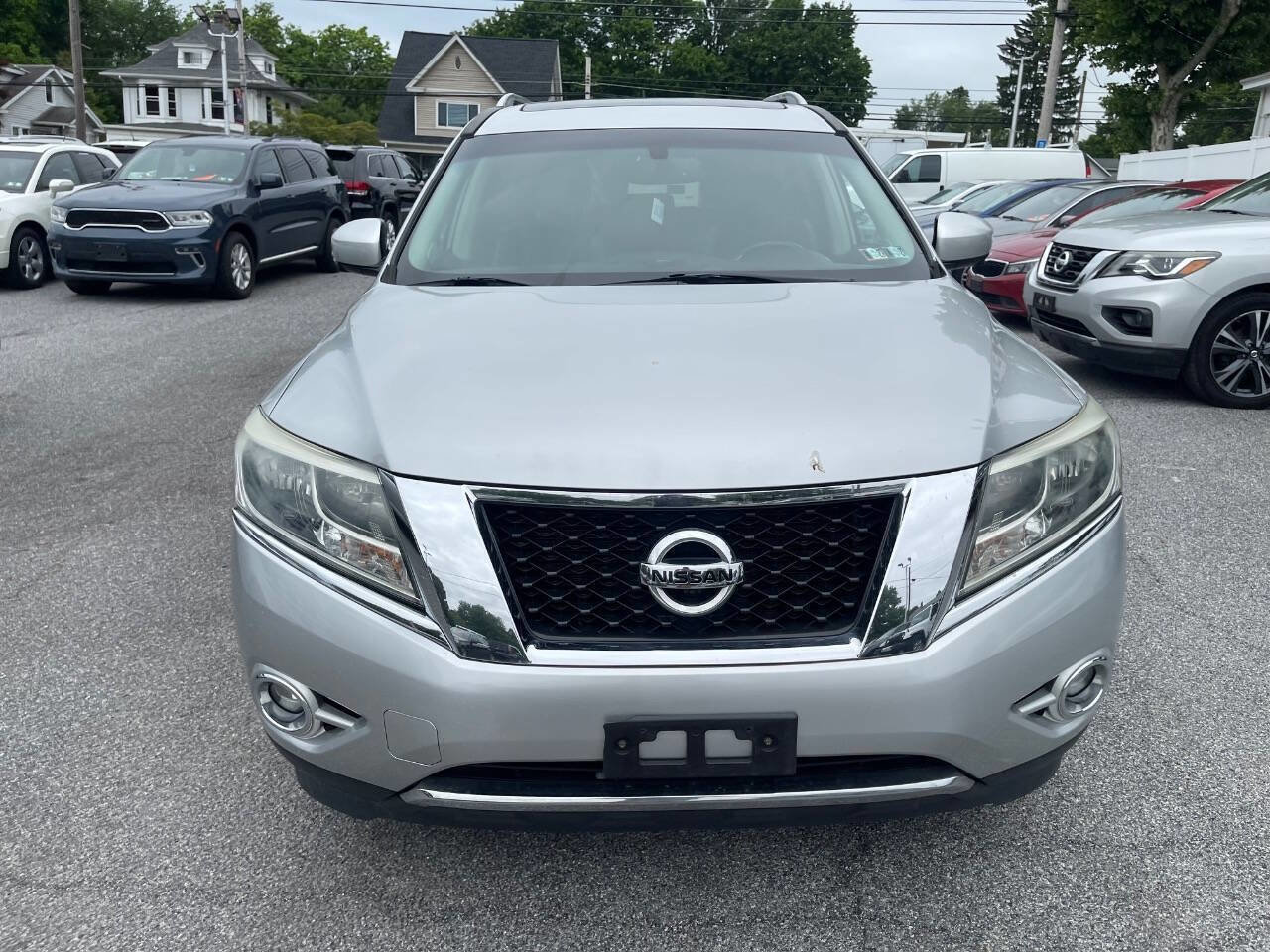Used 2016 Nissan Pathfinder SL w/ SL Premium Package AWD/4WD image 3