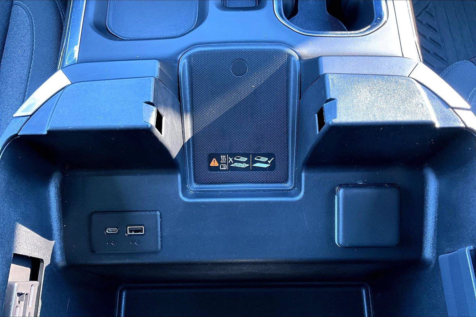 Used 2024 Chevrolet Silverado 1500 LT Trail Boss w/ Convenience Package II AWD/4WD image 35