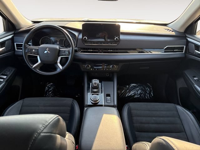 Used 2024 Mitsubishi Outlander SE AWD/4WD image 10