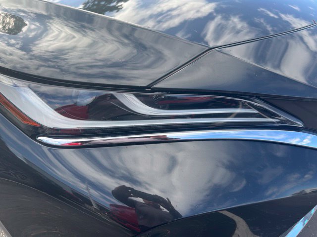 Certified 2021 Toyota Venza XLE w/ Softex Package AWD/4WD image 17