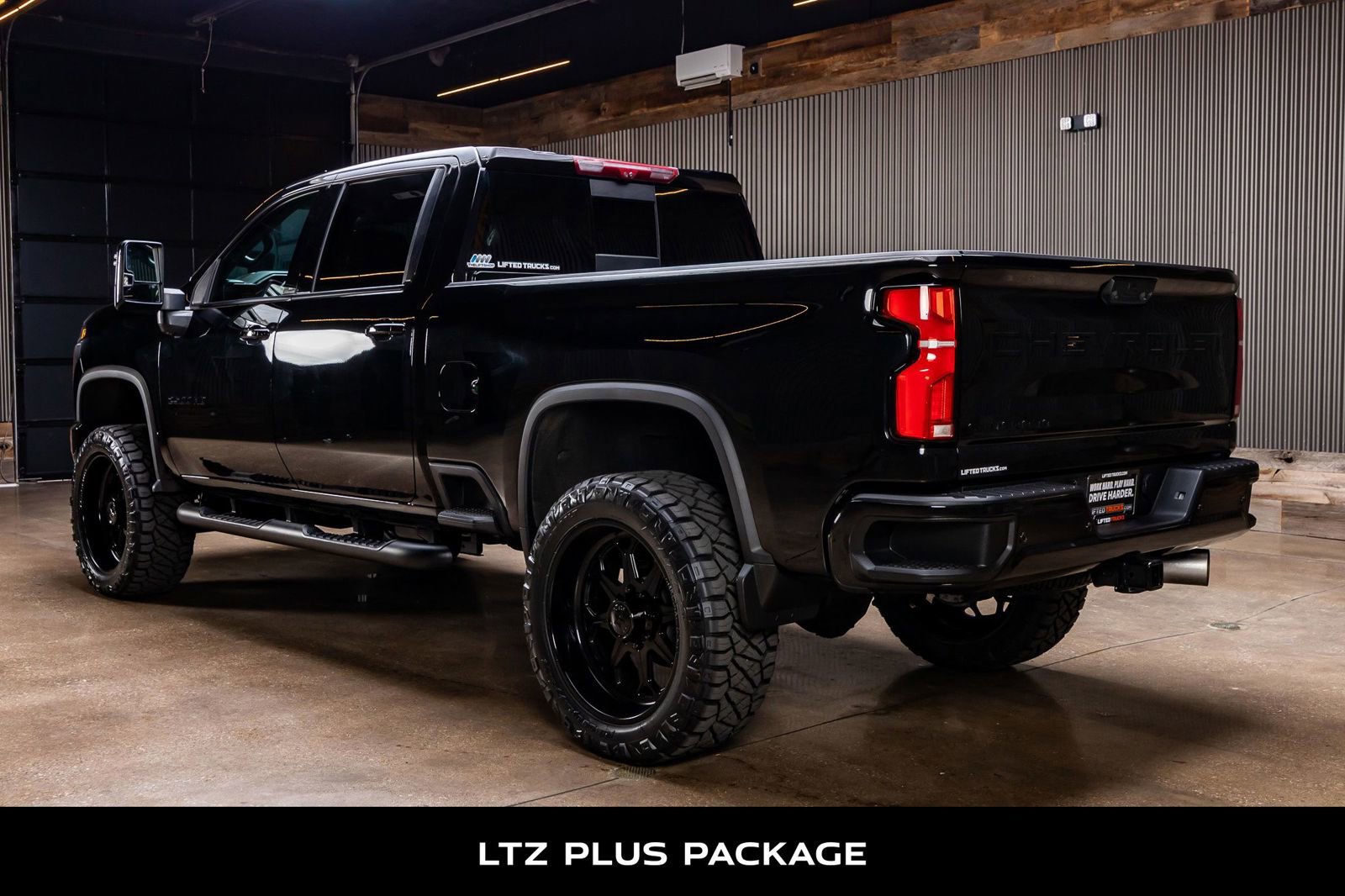 Used 2024 Chevrolet Silverado 2500 LTZ w/ LTZ Plus Package AWD/4WD image 7