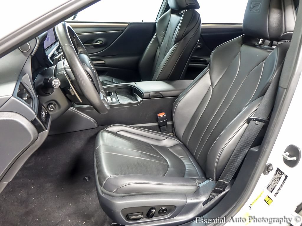 Used 2023 Lexus ES 350 F Sport w/ Accessory Package (Z2) FWD image 9