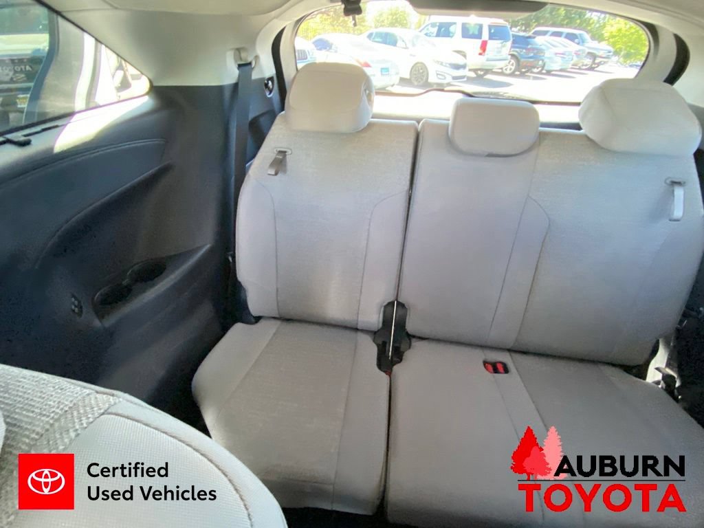 Certified 2026 Toyota Sienna LE FWD image 15