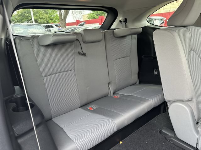 Used 2020 Toyota Highlander LE AWD/4WD image 34