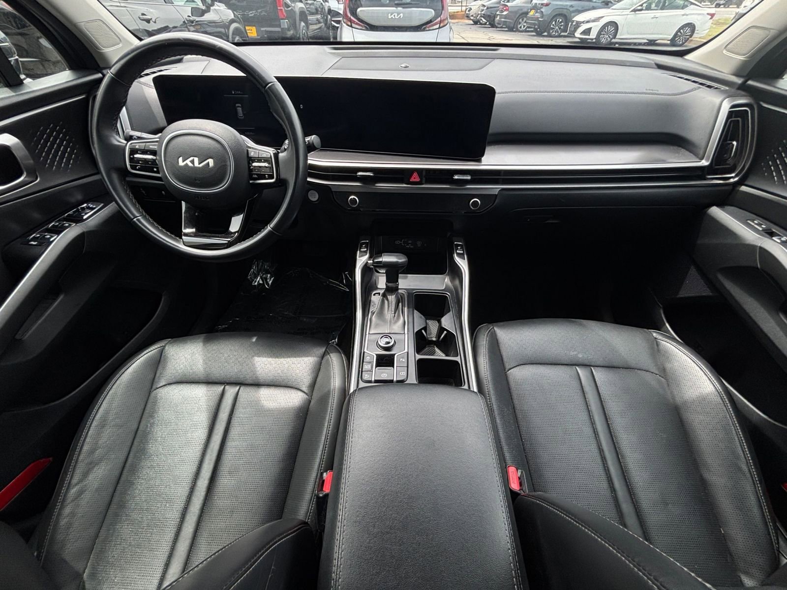 Used 2024 Kia Sorento S FWD image 36