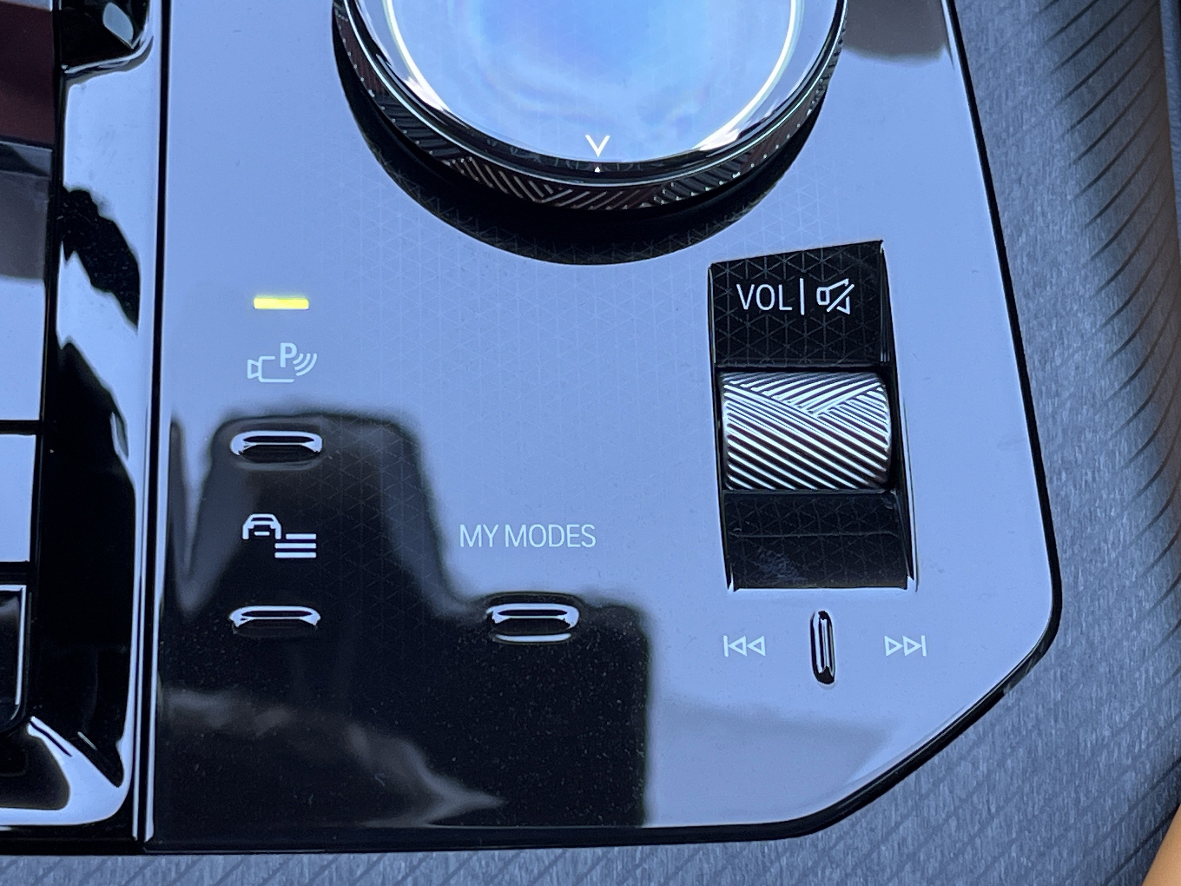 New 2026 BMW X3 xDrive30 w/ Premium Package image 9