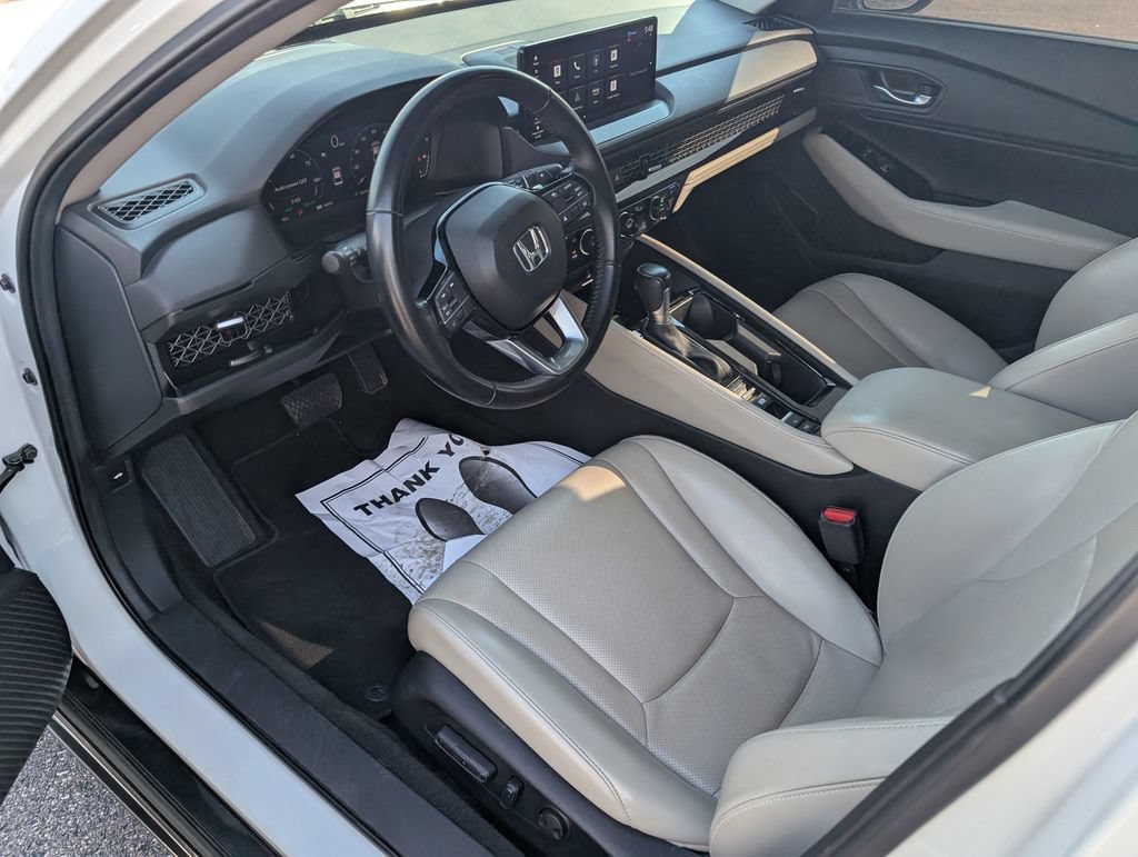 Used 2024 Honda Accord Touring image 12