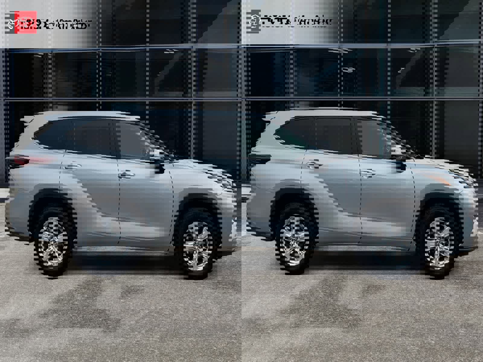 Used 2025 Toyota Highlander LE image 11