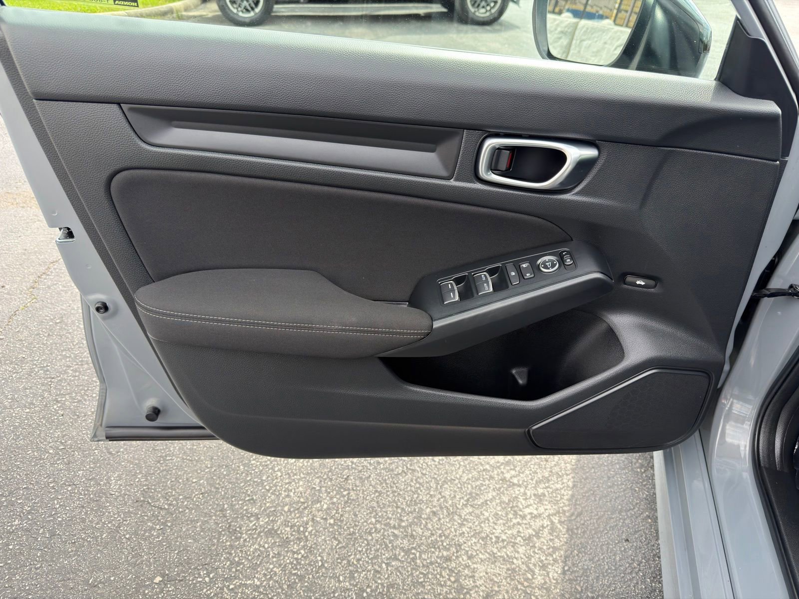 Used 2025 Honda Civic Sport image 13