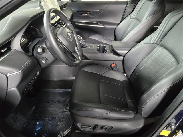 Used 2021 Toyota Venza Limited image 13