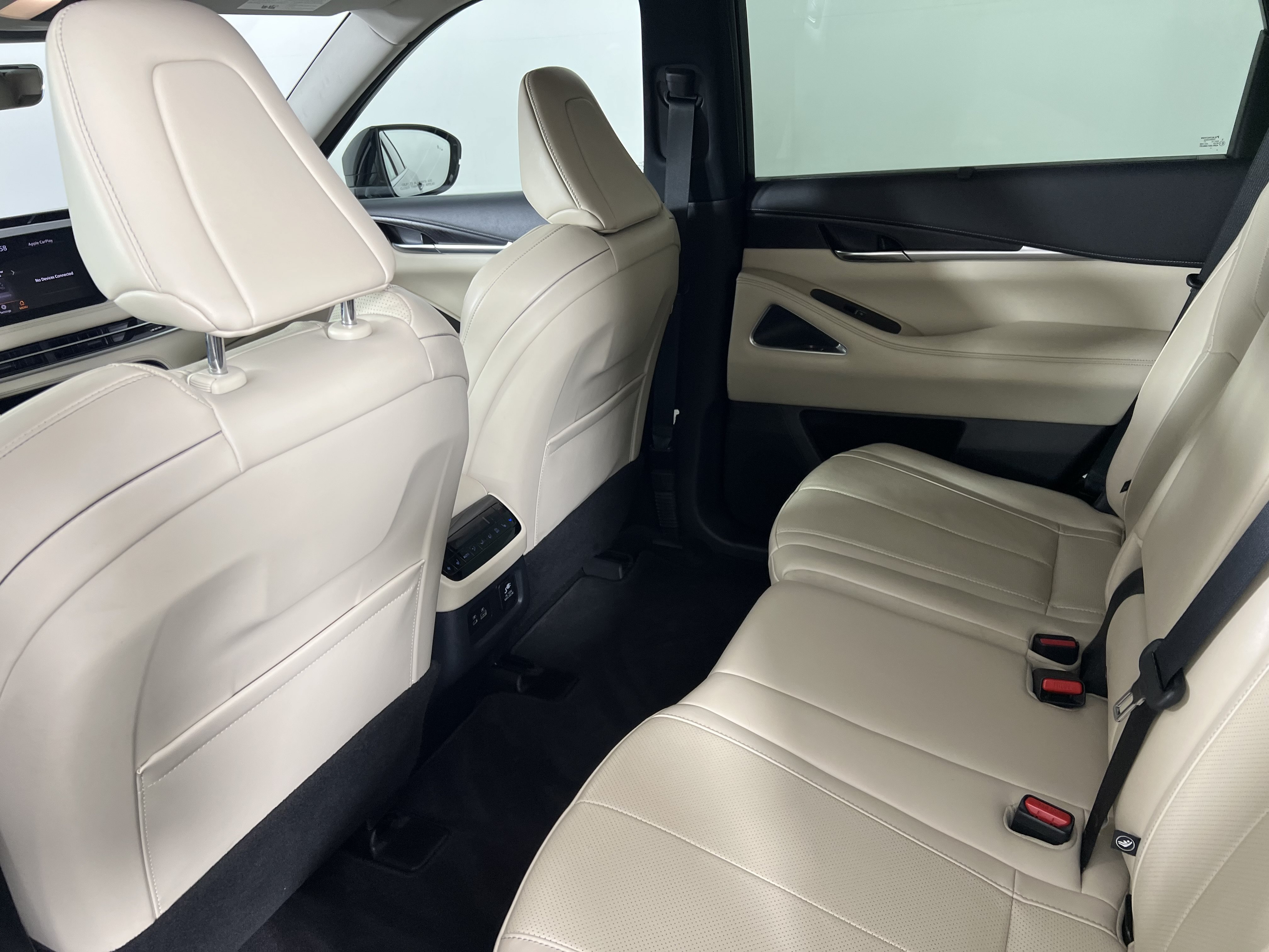 Used 2023 INFINITI QX60 Sensory w/ Cargo Package AWD/4WD image 21