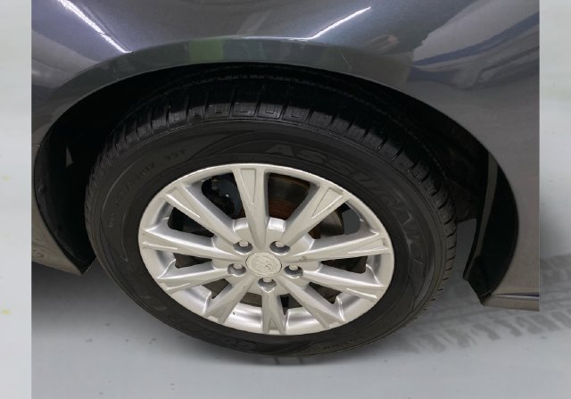 Used 2011 Buick Lucerne CXL FWD image 19