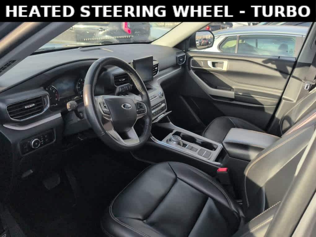 Used 2024 Ford Explorer XLT w/ Equipment Group 202A image 7
