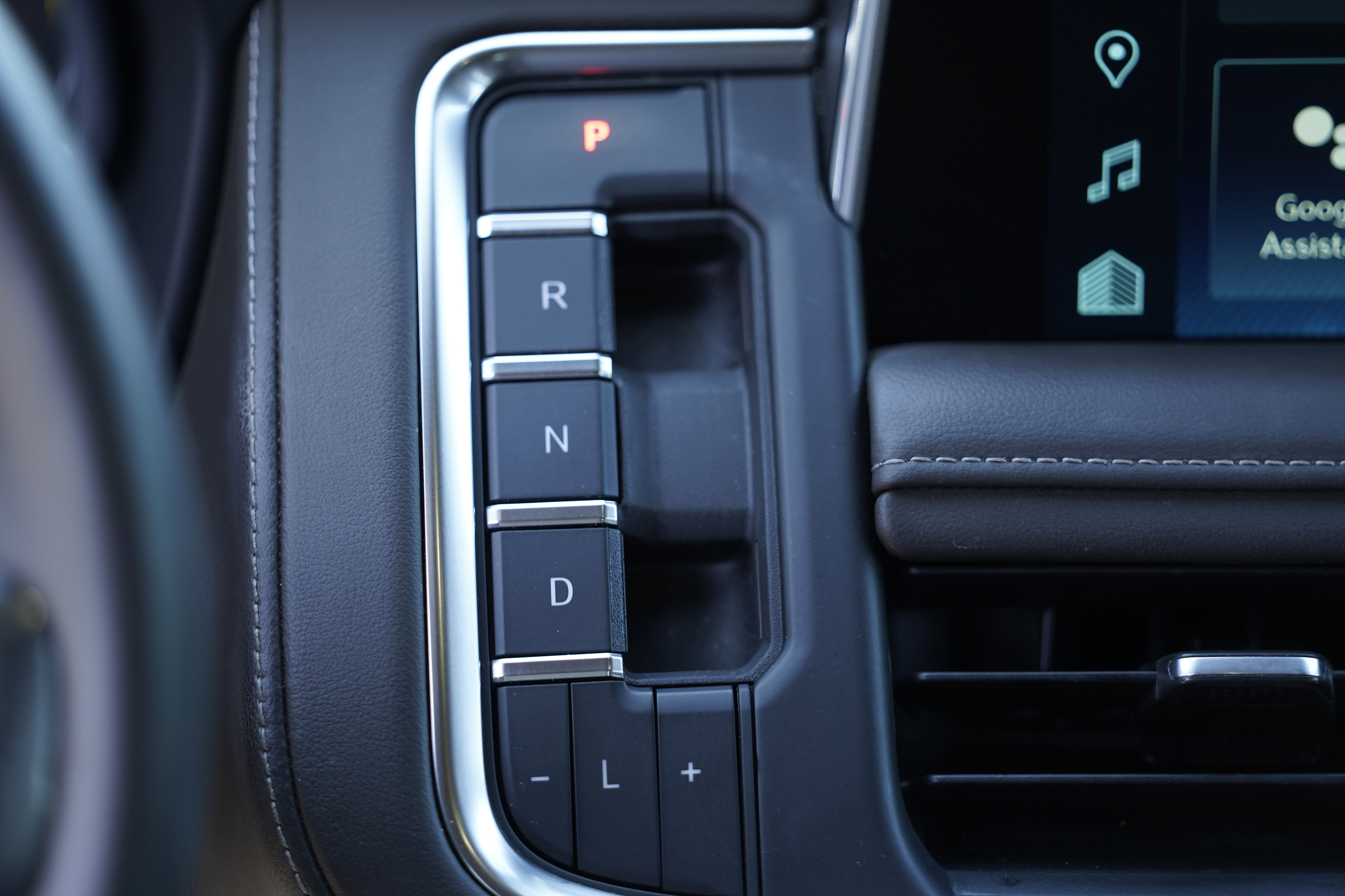 Used 2022 Chevrolet Tahoe LT w/ Luxury Package image 28